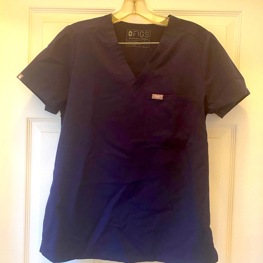 Figs Catarina scrub top